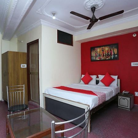 Oyo 39830 Hotel Esquire Meerut Extérieur photo