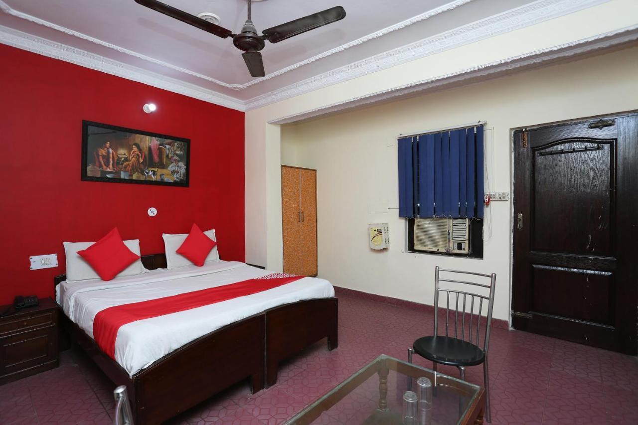 Oyo 39830 Hotel Esquire Meerut Extérieur photo